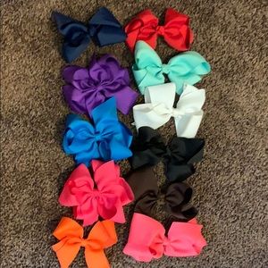 Girls solid color bows